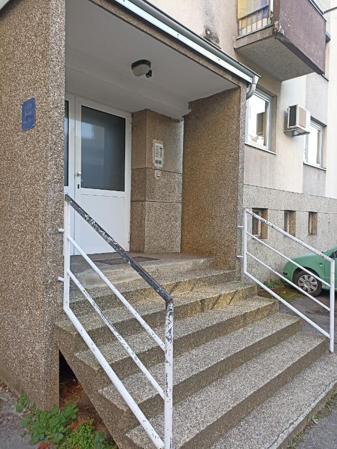 Apartment Close2Park *** Čakovec 外观 照片